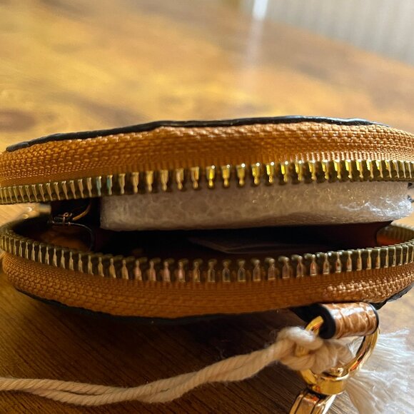 Carpisa - Coin purse with key chain - Picture 9 of 10